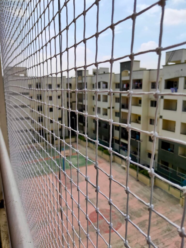 Balcony safety nets